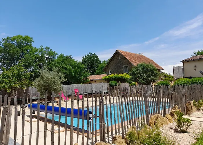 Les Cambois Nyaraló